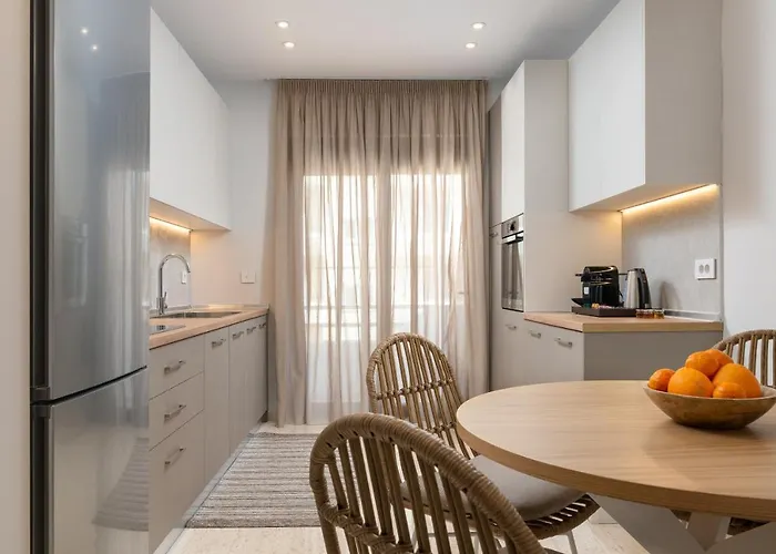 Stylish Rhodes With Prime Location - L & C Escape Apartamento